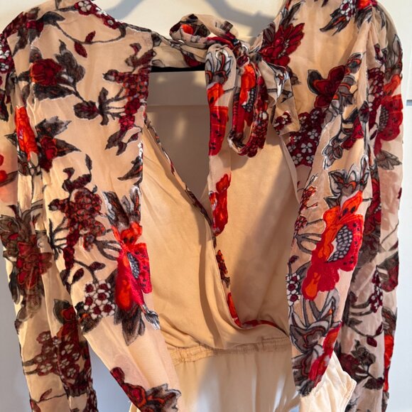 MEGGAN GRUBB NUDE FLORAL DEVORÉ WRAP FRONT TIE BACK BODYSUIT Size 6 - Picture 7 of 8